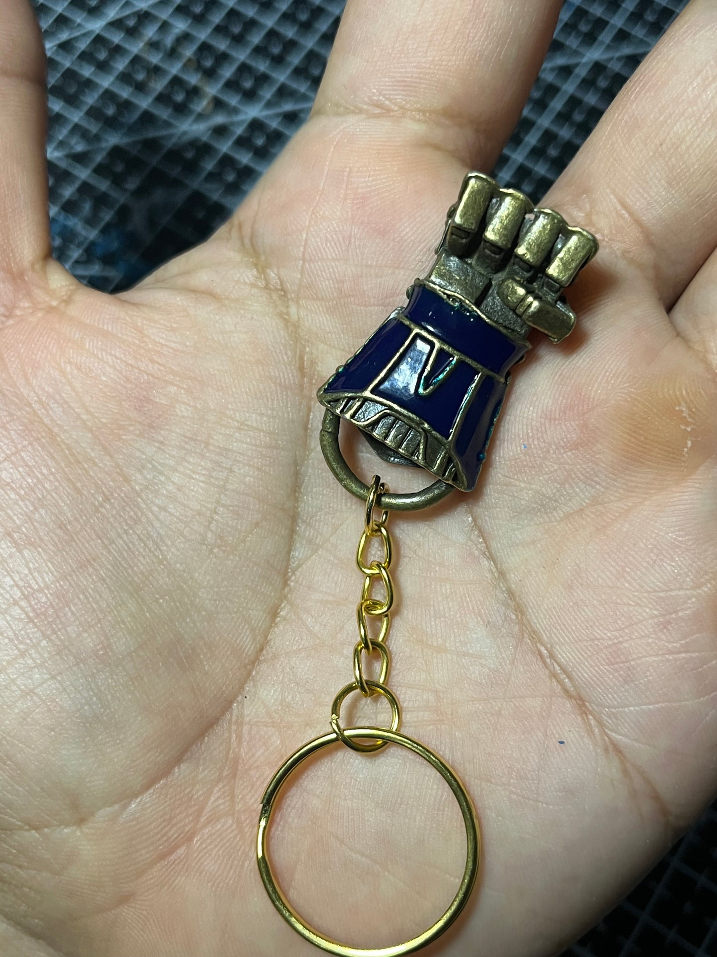 Guante de Vi (Llavero)